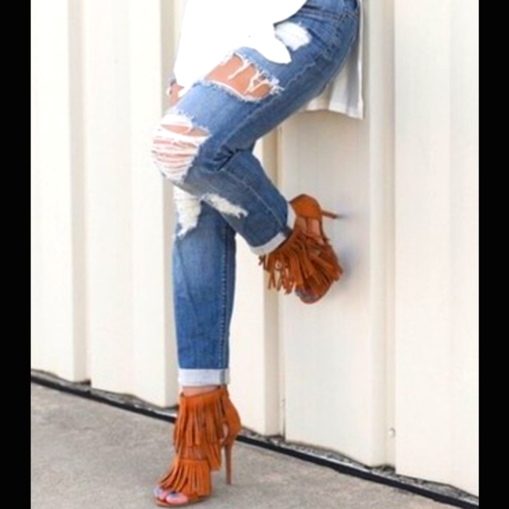 Hot Tomato (Size 7M) Camel Brown Fringe Layered Block Open Toe Heels